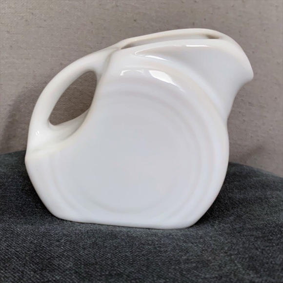 NEW Fiestaware Mini Disc Pitcher - White - Picture 3 of 7